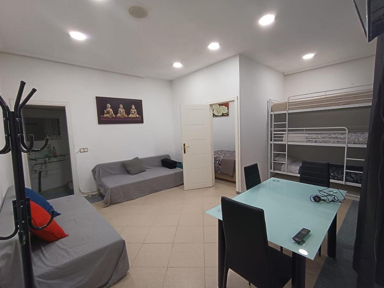 Parsa Residencial House Hotel Мадрид Екстериор снимка